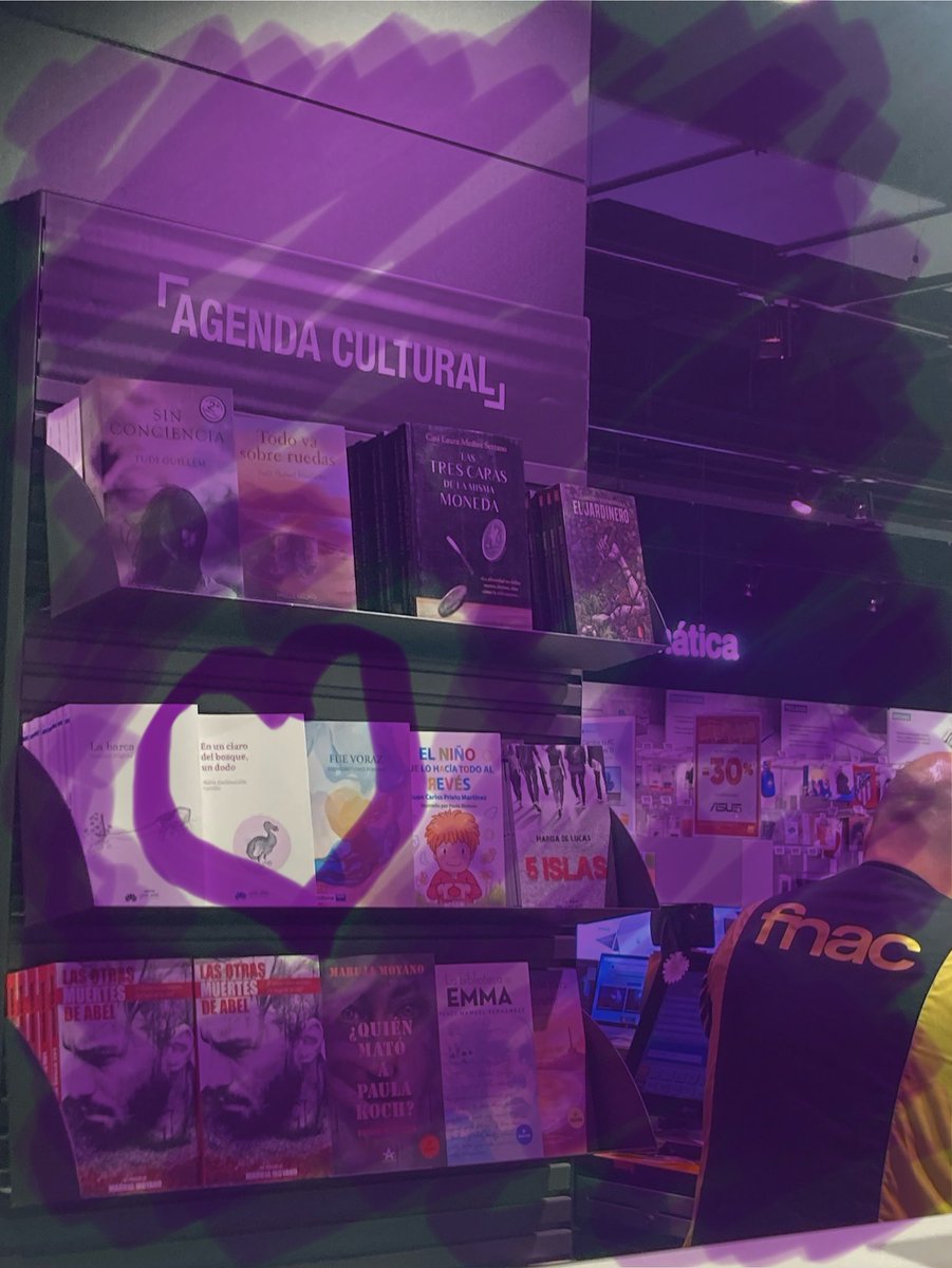 ¿Te vas de vacaciones? 😎 No te olvides tu lectura…En un claro del bosque, un dodo 🦤#poesia #poemario #enunclarodelbosqueundodo