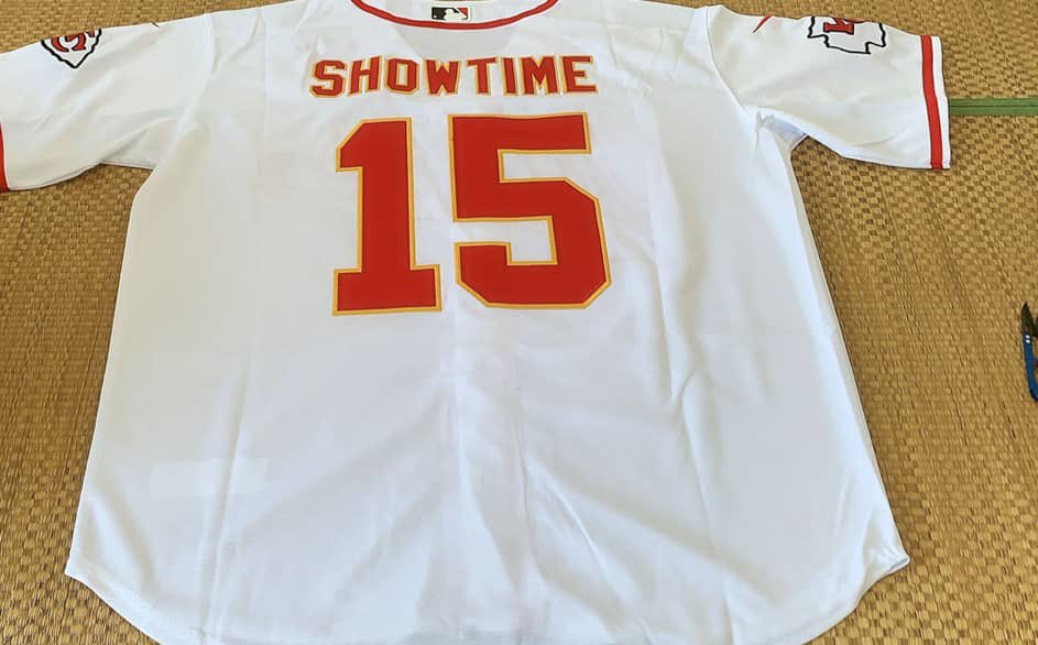 Jersey__Plug's tweet image. A few of our many Kansas City Chiefs jerseys available!
Any player (or name/number) can be done in any style for sizes 2T through 8X. Super Bowl patches can be added to any style upon request. Pictures below are of our own actual jerseys.
DM us if you鈥檇 like to order!