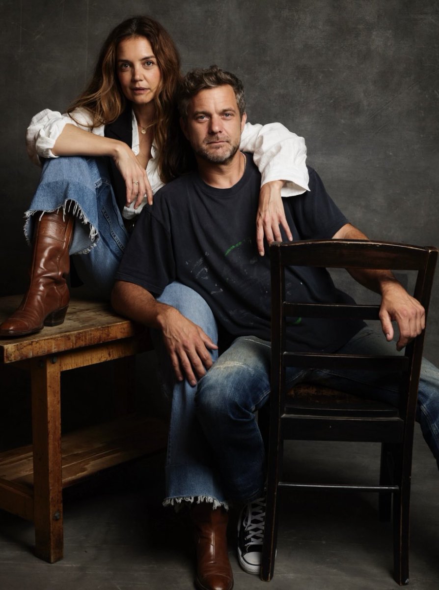 SheHolmes78's tweet image. I already love love love this film. Katie Holmes and Joshua Jackson back together on screen 😎🙌🏻