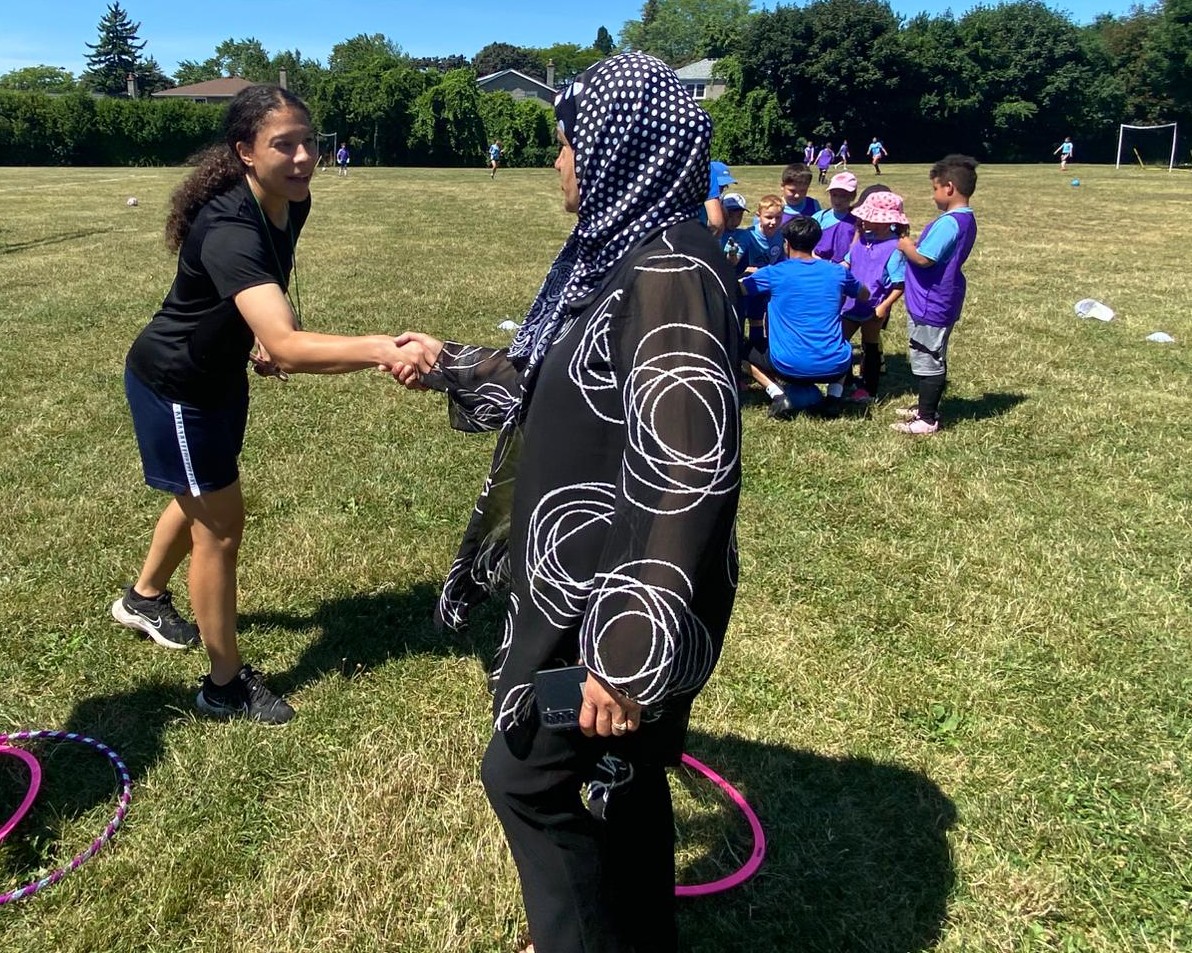 SalmaZahid15's tweet image. This morning, I had the pleasure of visiting the North York Cosmos Soccer Club’s summer camp. It was wonderful to meet the Canada Summer Jobs students and the kids in their camp, having a great summer in the fresh air.