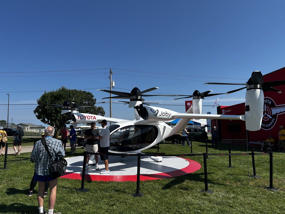 MRobbinsAUVSI's tweet image. Great first day at @EAA AirVenture with @AUVSI members including @jobyaviation, @Honeywell_Aero, @BoeingAirplanes, @Airbus, @Wing, @zipline, BETA, & more! #OSH25