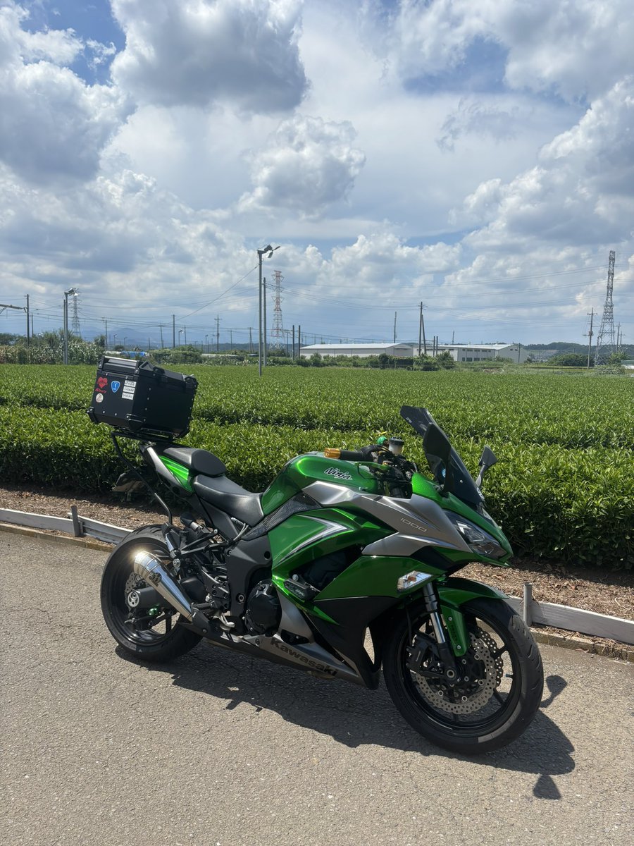 おはようございます🌞今日も朝からジリジリと暑い日差しが突き刺さります🥵熱中症対策して頑張りましょー！