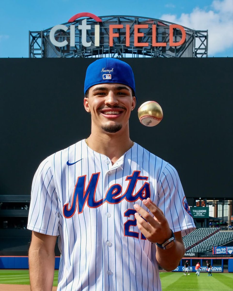 trboxing's tweet image. LGM ⚾️
@XanderZayas and @RohanPolancoBox visited Citi Field to watch the @Mets tonight.
(via @LosMets | @MLBEspanol)