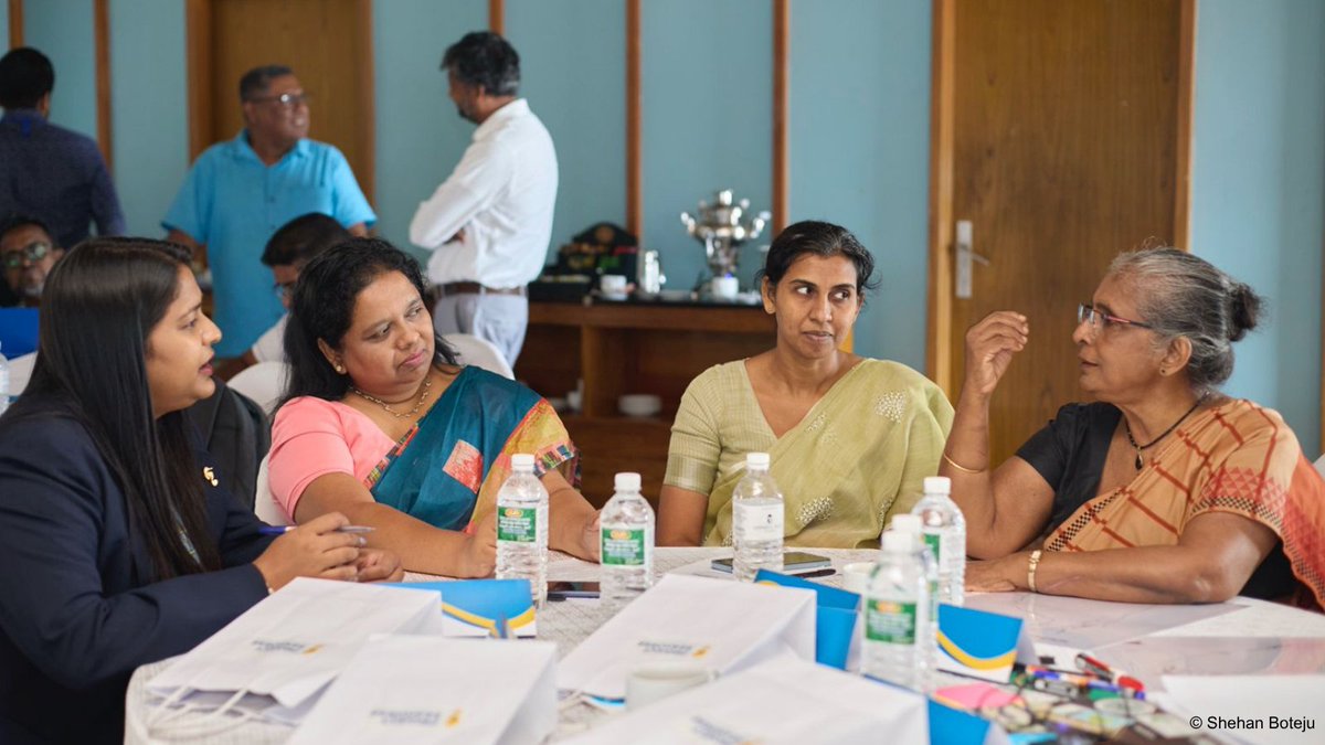 projectseahorse's tweet image. Our PhD student Samara Polwatta led Sri Lanka&apos;s first-ever seahorse conservation workshop, bringing together government, NGOs, academia and divers to share knowledge and advance conservation efforts.🔗 projectseahorse.org/advancing-seah…

#SavingSeahorses #ProjectSeahorse

📸 Shehan Boteju