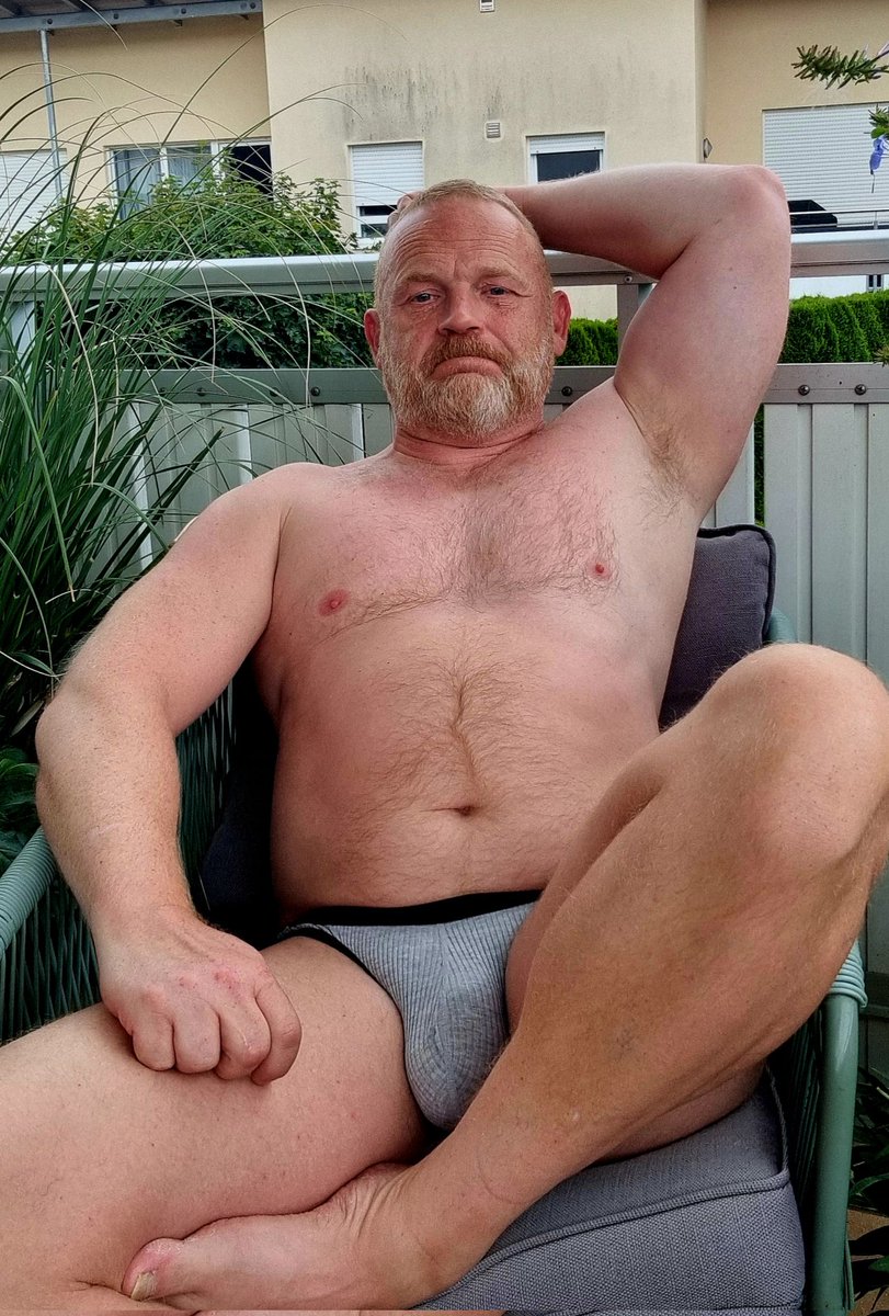 GermanMusclebear tweet media