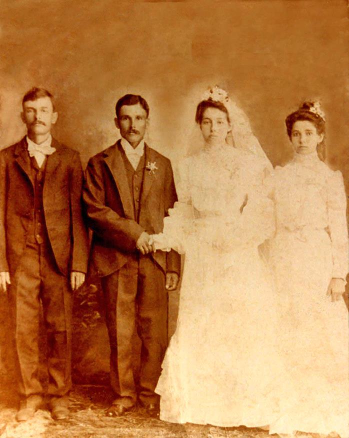 TracesofTexas's tweet image. Traces of Texas reader Eliasar Cerda was so kind as to send in this lovely wedding portrait. Shown are, from L-R: Albert Handy, Daniel Munoz, Maria Eloisa Handy, and Adela Munoz. Daniel Munoz married Maria Eloisa Handy on June 16, 1903 at Esperanza Ranch, which was owned by…