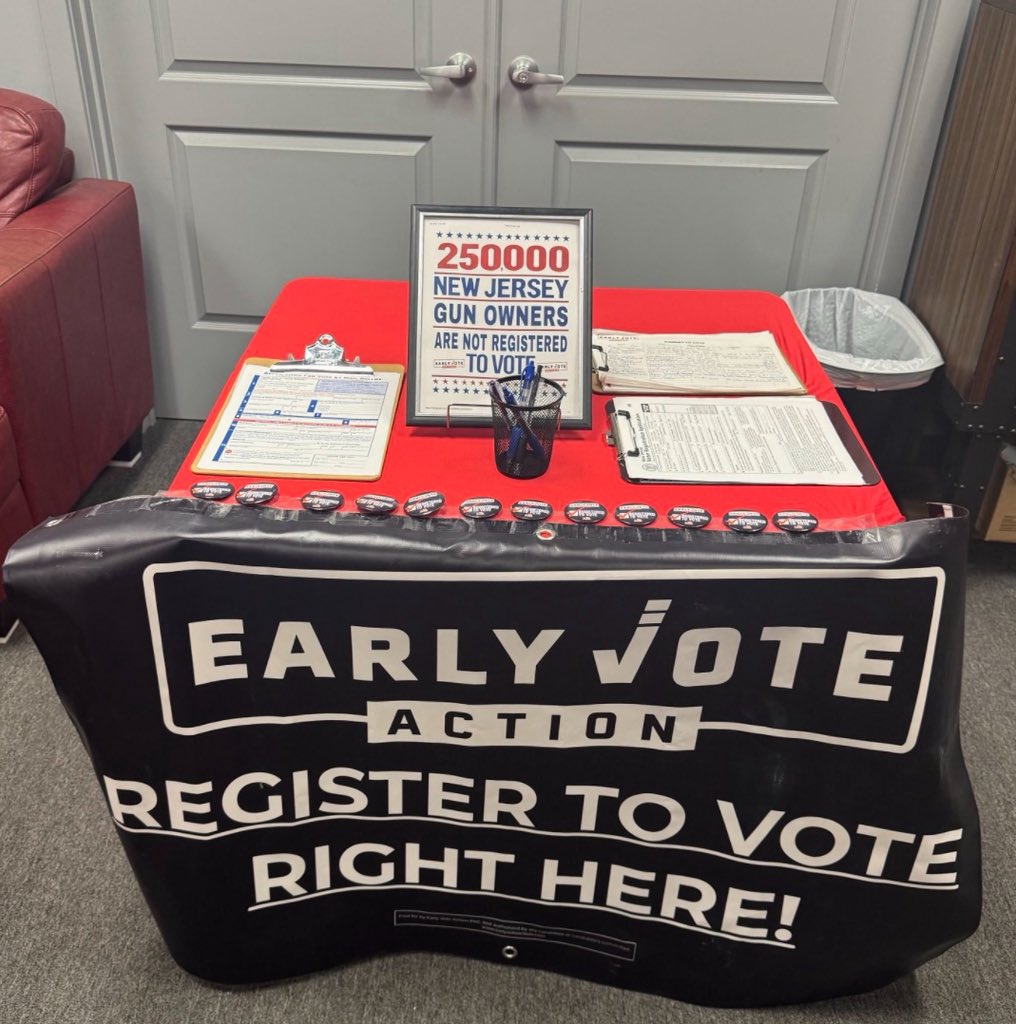 MichaelCasey_'s tweet image. 🚨The New Jersey @EarlyVoteAction team had another successful week across the state:
+55 🔴 New Voter Registrations
+500 🔴 Voter Commitments
Our team is working non stop every week registering new voters in New Jersey and working to elect @Jack4NJ in November