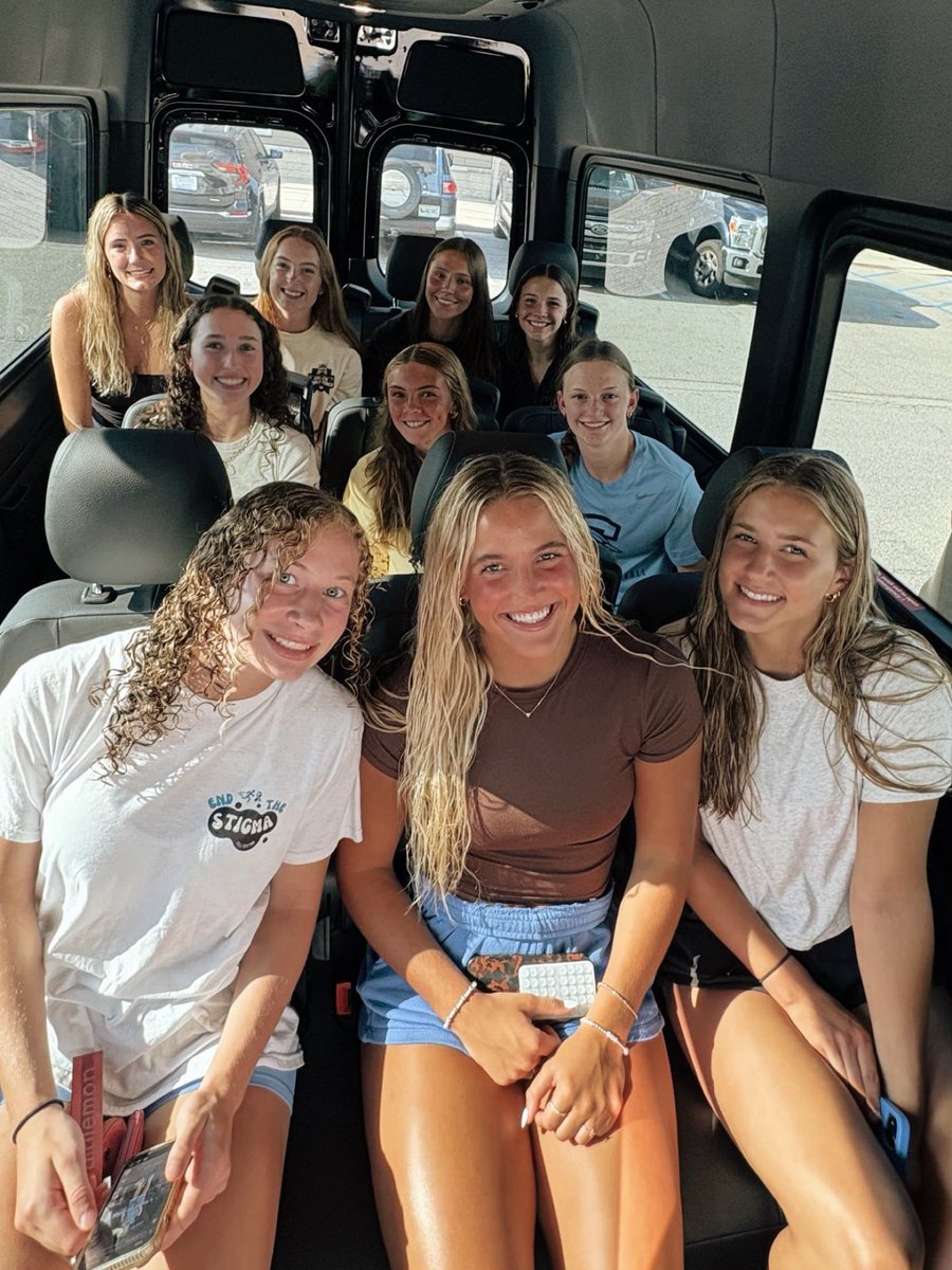 ZachIsherwood's tweet image. THANK YOU to this group of kids, parents & coach Kev for an incredible season!
In 21 years of coaching, this group is as special as they come.
#ThankYou #Loveourteam #ProudCoach
@NebraskaAttack @AttackKev