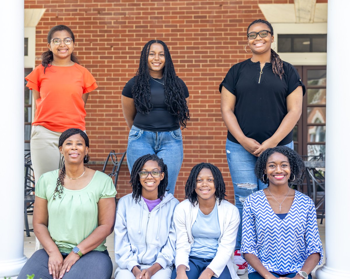 FvsuAg's tweet image. Five young storytellers from GA, VA & homeschool communities joined the 2025 @FVSU Writer's Playground! They explored poetry, short stories, AI, video & world-building, then wowed guests with their creations. Each earned a certificate & a new Chromebook! #FVSUag #TuesdayThoughts