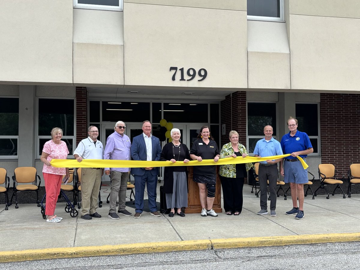 AvonSupt's tweet image. @avonsouth Ribbon Cutting wrapped up a full day! New performing arts space, renovated media center, refreshed corridors, renovated cafeteria….lots of updates to welcome students!