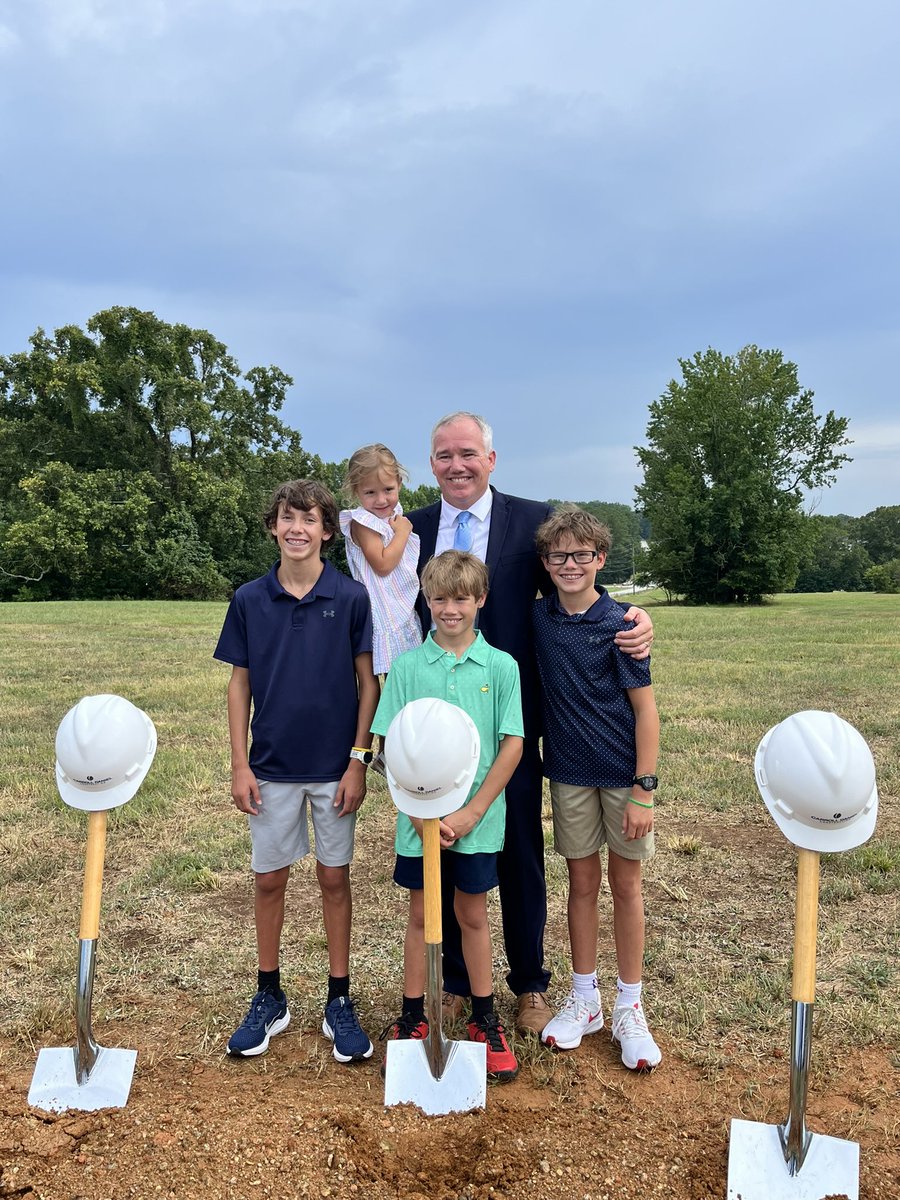 Huge day for the Jackson County School System! Broke ground today on Hoschton High, Sell’s Mill Middle, and Hayes Elementary! HS and ES open in August 2027 and MS in August 2028.
