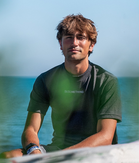 CreightonAlumni's tweet image. Today is #NationalBeSomeoneDay 💫
Graduate Student Cole Haith, BSBA&apos;24, is doing just that.
As founder of BeSomething Clothing, he’s inspiring people to be bold and be something greater—through every thread. 👕
Learn more about this innovative Bluejay: alumni.creighton.edu/news-events/ne……