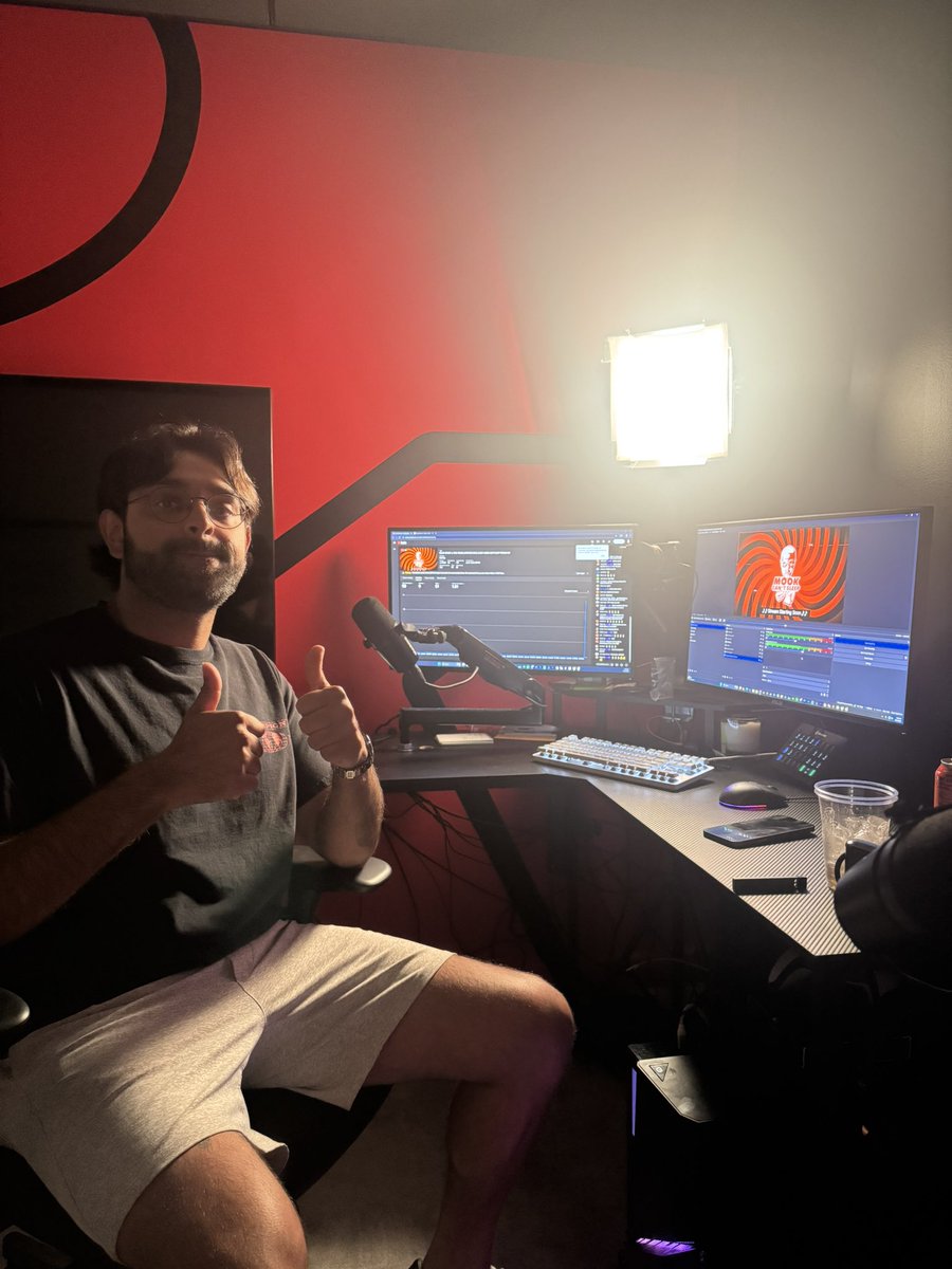 ConnorMook_'s tweet image. LIVE LIVE LIVE 

youtube.com/live/iQ8A_3BeG…