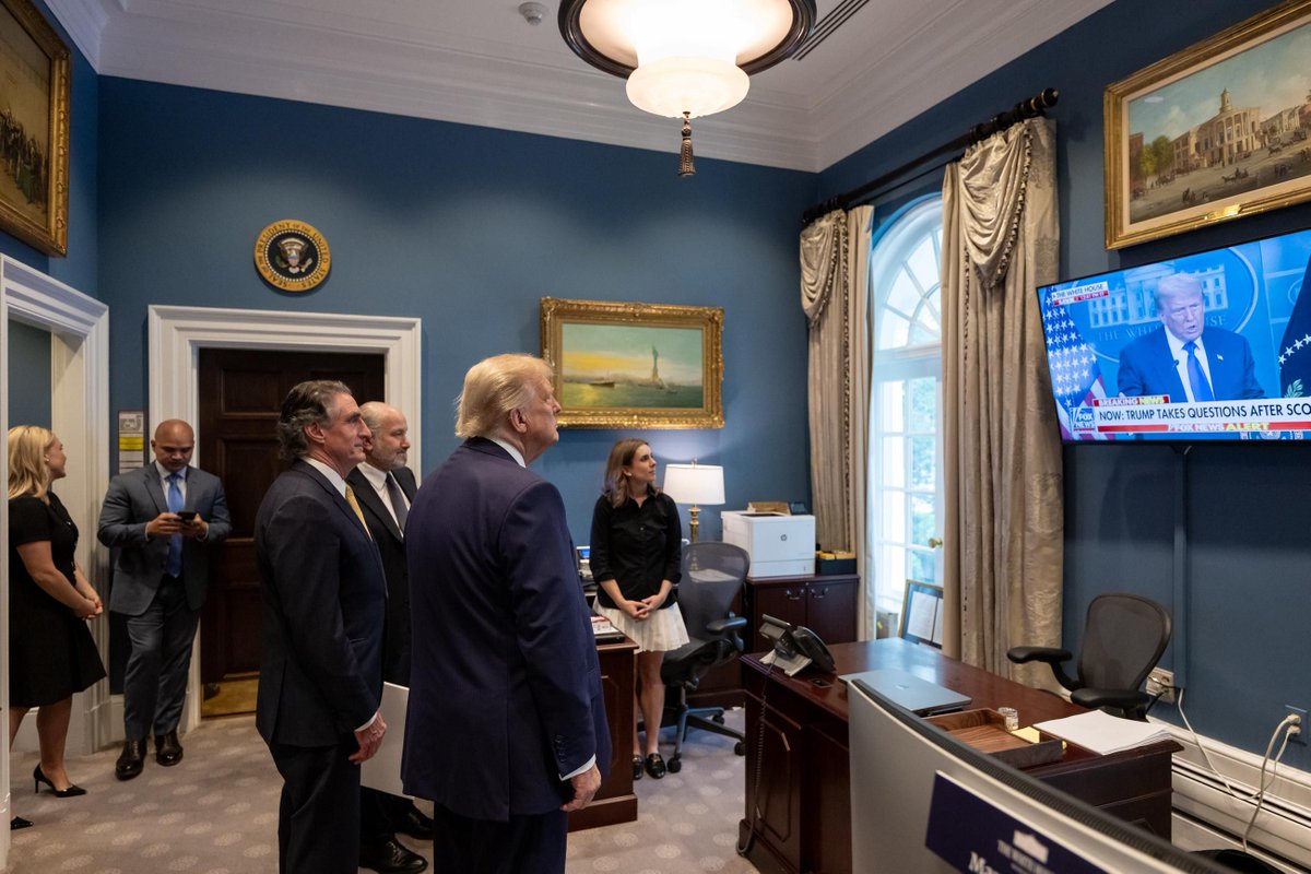 nationaljournal's tweet image. President Trump has broken a lot of norms during his nearly five years as president. One of them is the amount of time he devotes to consuming news about him and his penchant for critiquing what he sees. @georgecondon shares his take in this free story:
buff.ly/oDaewEe
