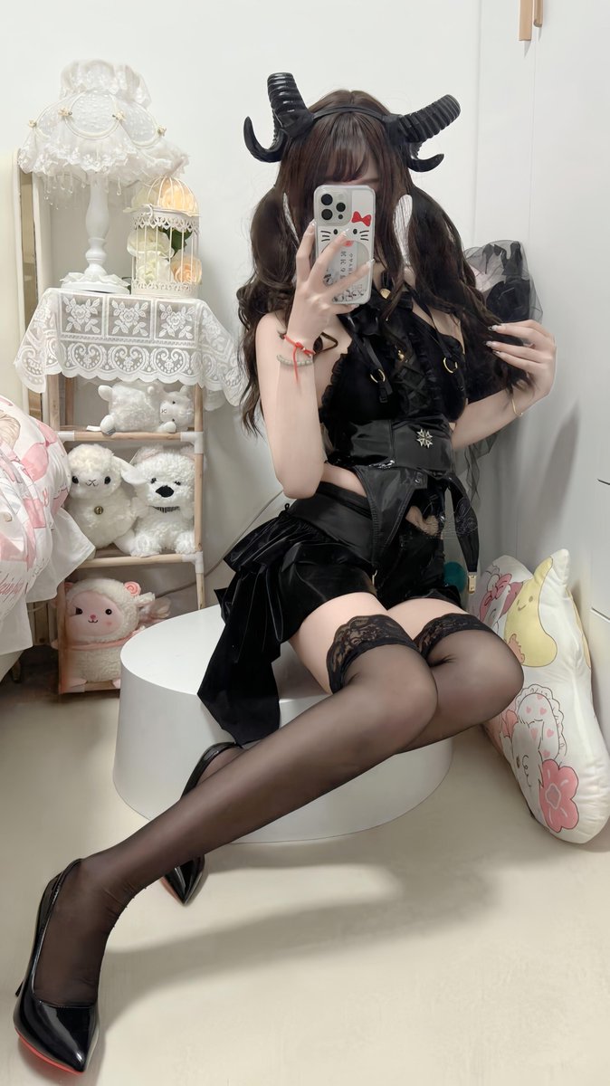 Coslcz's tweet image. 🖤ダークで妖艶な魅力#ゲーム女子

 #コスプレ  #ダーク系コス #cosplay