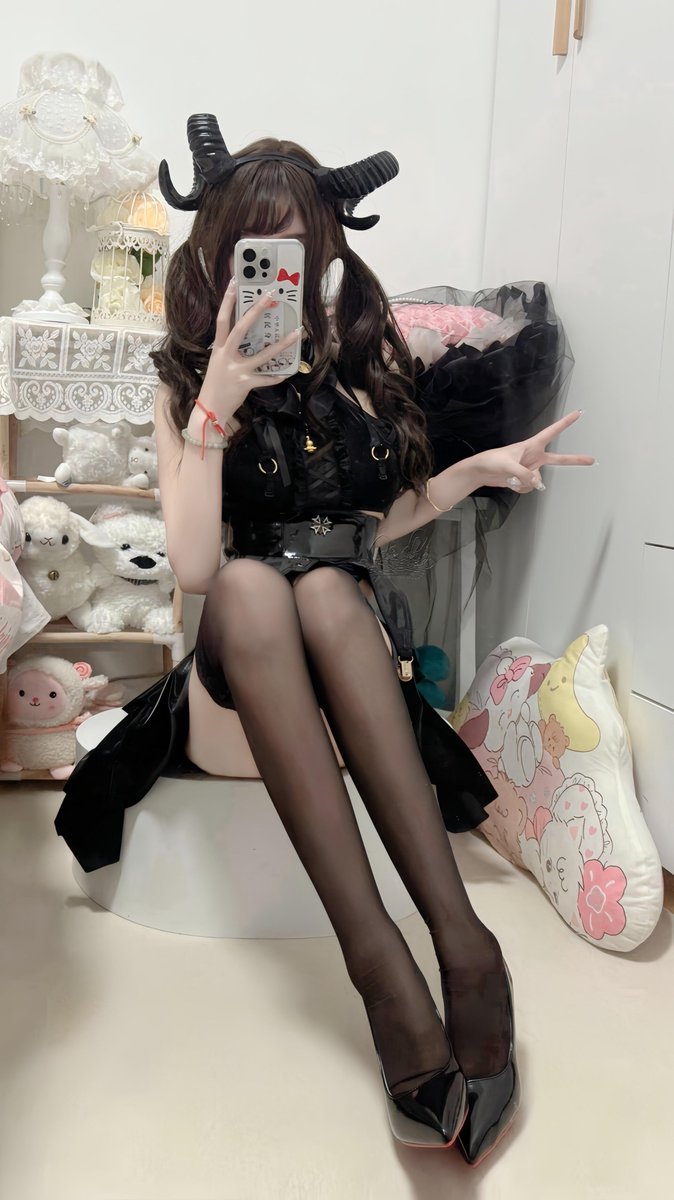 Coslcz's tweet image. 🖤ダークで妖艶な魅力#ゲーム女子

 #コスプレ  #ダーク系コス #cosplay