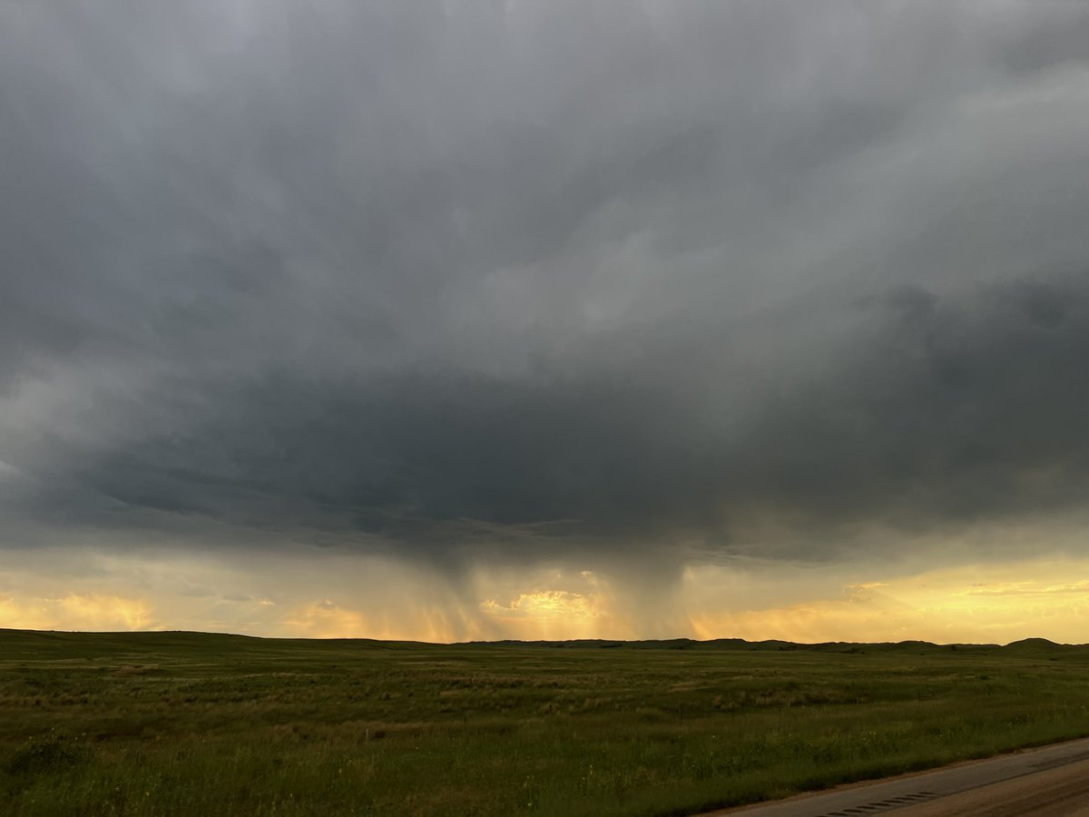 FalcnStormChase's tweet image. Beautiful storm west of Martin, SD
#SDwx #FALCONWX