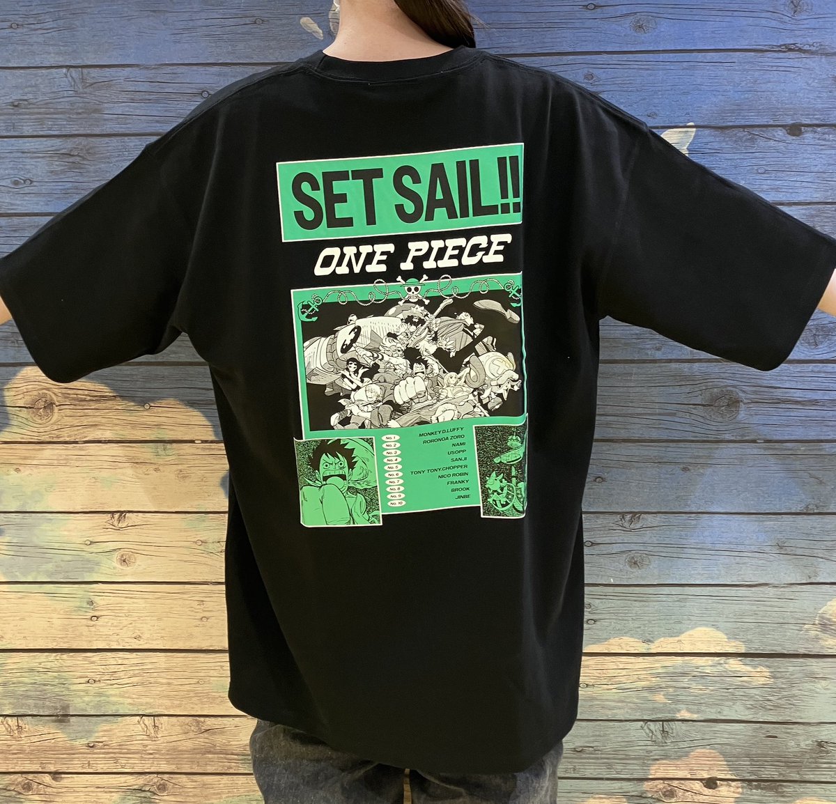 ワンピース 麦わらのドクロ 蓄光Tシャツ SUMI XLサイズ Amazon.co.jp: 【公式】コスパ ワンピース 麦わらの一味 海賊旗