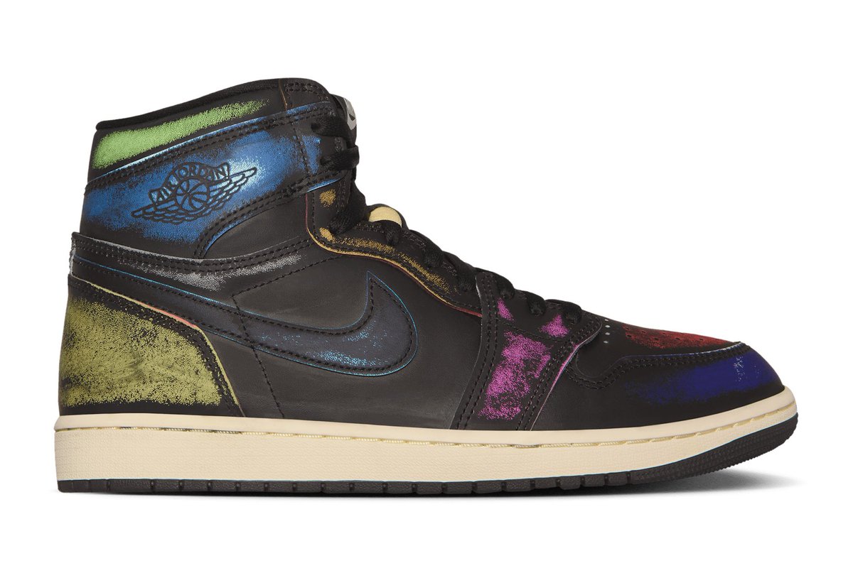 SoleRetriever's tweet image. OFFICIAL LOOK: Air Jordan 1 High OG “Self Expression” 🎨
Features multiple layers of wear-away paint that gives each pair a distinct look.
🗓️ July 12th
📝 DZ5485-002
💵 $185