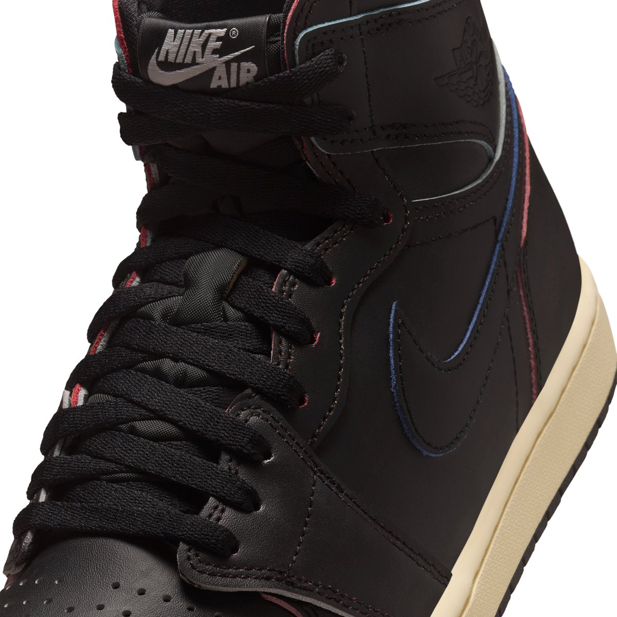 SoleRetriever's tweet image. OFFICIAL LOOK: Air Jordan 1 High OG “Self Expression” 🎨
Features multiple layers of wear-away paint that gives each pair a distinct look.
🗓️ July 12th
📝 DZ5485-002
💵 $185
