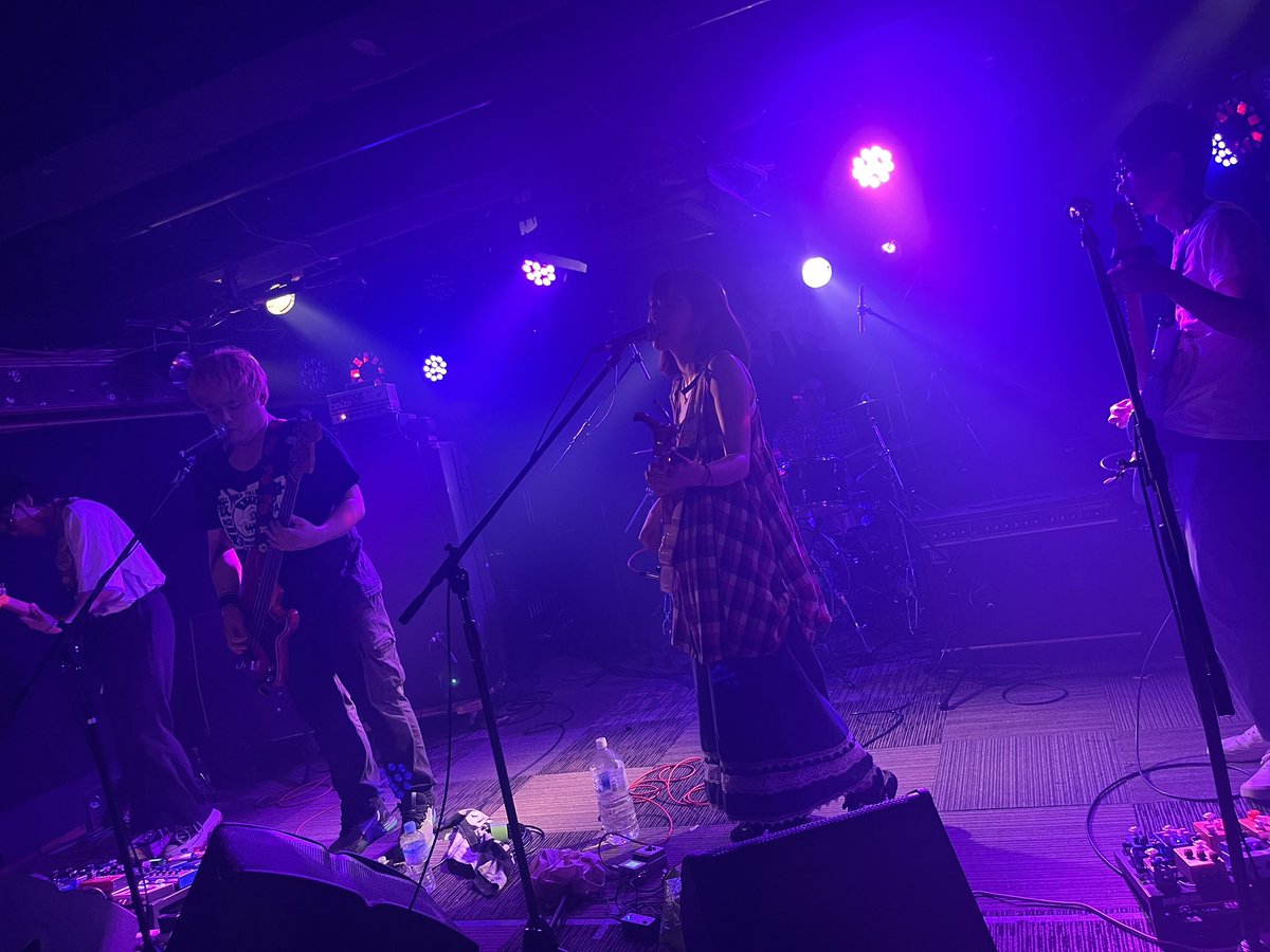 2025/07/21 名古屋鶴舞DAYTRIP
DREAMWAVES Vol.30（大轟音大会🤣）
①溶けない名前
②MoritaSaki in the pool
③tip top nap
④Moon In June

溶けない名前10年以上前から聴いてたけど、やっとライブ見れたー！好きな2曲が初めと終わりで感無量です♪②と③と④も久々聴けて良かった。①撮るの忘れた💦