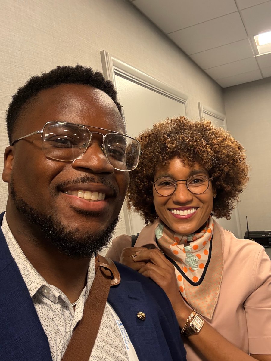 amsobns's tweet image. A huge thank you to Dr. Sonia Eden for representing ASBN with excellence at the NMA Scientific Meeting! Did you catch her powerful presentation today? Our members continue to inspire—and we invite you to join us in shaping the future of Black neurosurgery. Become a member today…