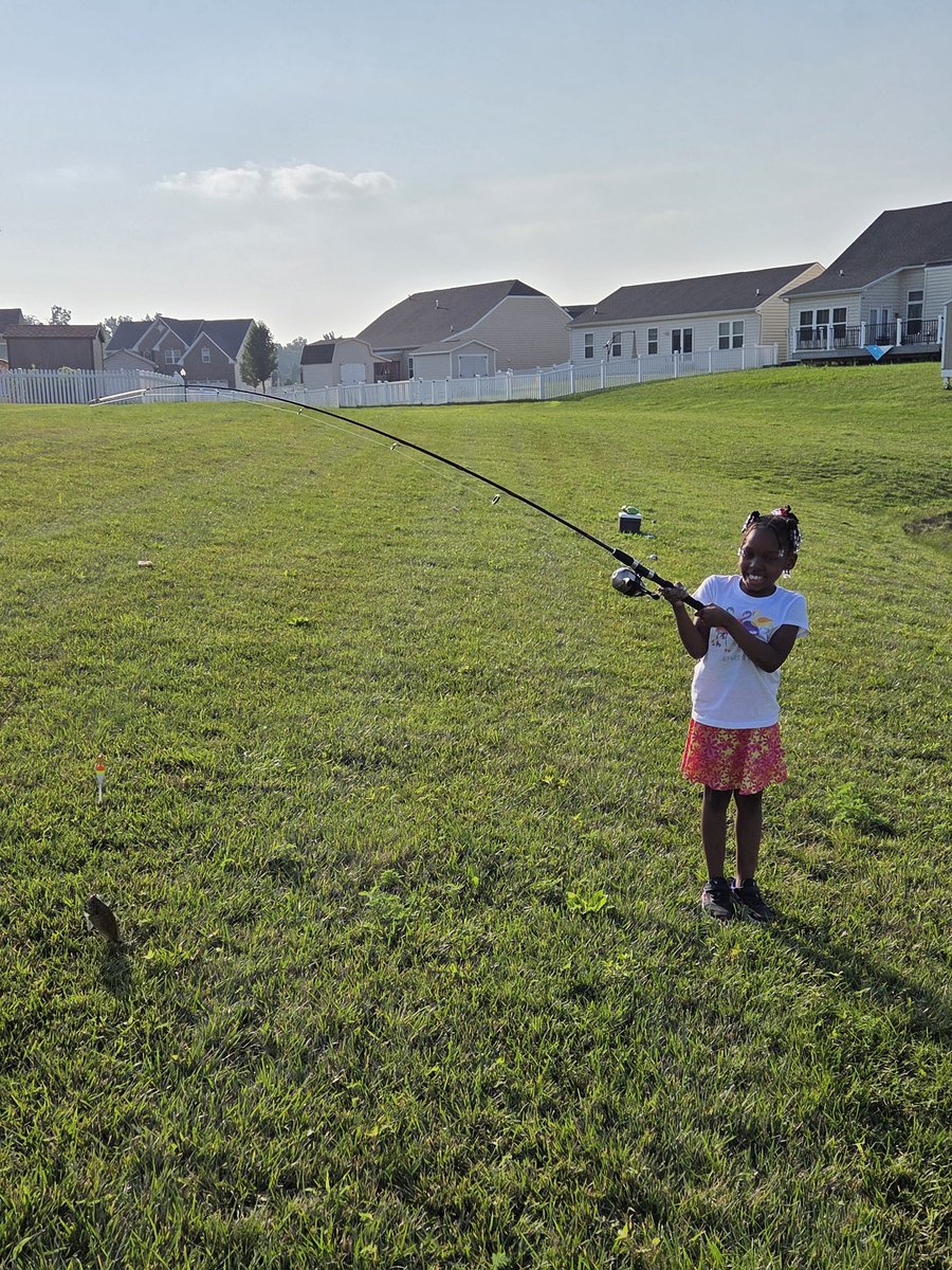 Today filled my spirit with joy! Got the chance to take all 3 of nieces fishing for their 1st time. The 1st one is an Army Brat and she caught 11 bluegill. 🥰 Teaching kids 10, 10, and 8 to enjoy outside made today absolutely awesome!! Enjoy the little things friends 🧡
