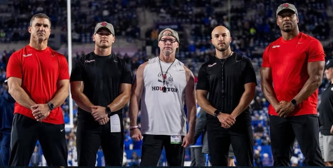 KurticusHester's tweet image. I was 190 lbs before Stage 4 Cancer, i have proof😂
Last game of the season at BYU. Now I just need to gain 40 of it back!
#Unbreakable