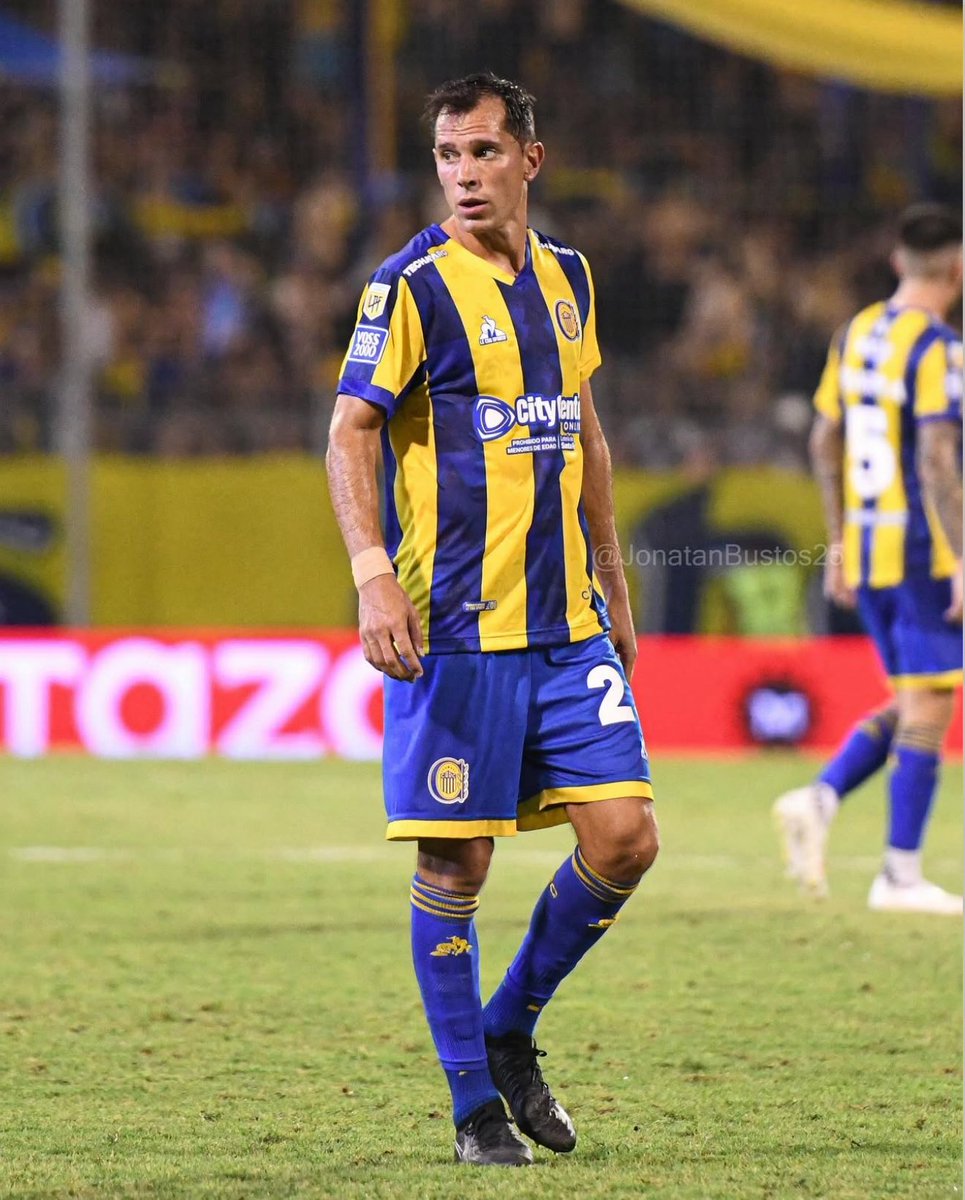 ATENCIÓN! informa <a href="/AlejoGerbaudo1/">Ale🎙</a> que Solari ESTÁ A DETALLES de SER NUEVO JUGADOR DE UNIÓN de SANTA FE. Rescindiría con Rosario #Central en estas horas.