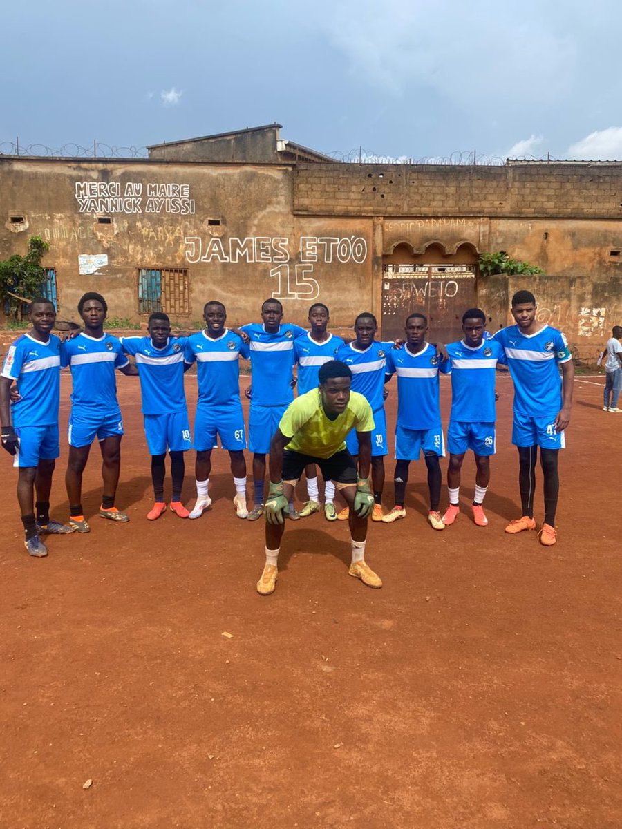 L’équipe continue son parcours sans faute lors de la phase retour et poursuit ainsi son ascension pour le saint graal. Un 2e clean sheet en autant de rencontre. Nous avons clairement le destin entre nos pieds. Nouvelle échéance à venir le week-end.Let’s go TEAM💪🏼💙