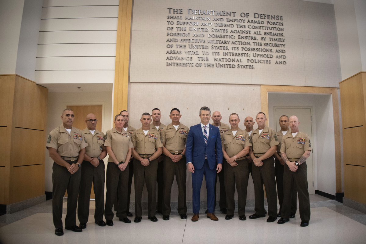 USMCSgtMaj's tweet image. Last week, I hosted the 2025 Sergeant Major of the Marine Corps Symposium.
Force level sergeants major had an opportunity to hear from key leaders, including @SecDef & @CMC_MarineCorps. I’m grateful for the insightful and engaging discussions. #Marines #Leaders #USMC #Symposium