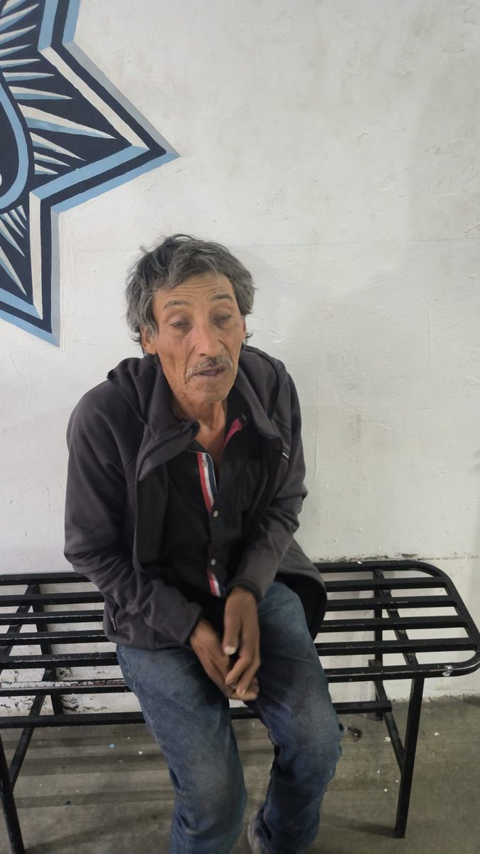 ZonaTransparent's tweet image. ‼️ Servicio Social
Se solicita apoyo para localizar a los familiares del señor en la imagen. No proporciona datos y está resguardado en Trabajo Social de la @DMSPDGO .
📍Durango
📞 Cualquier información, llamar al 911.
#ServicioSocial #Durango #DMSP