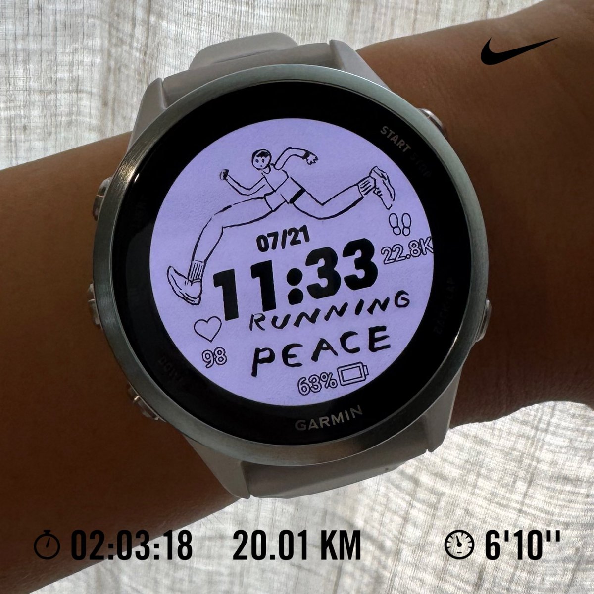 seeouterspace's tweet image. New Watch 🏃🏻♀️2년동안 잘 쓰고 있던 코로스에서 선물받아 갑자기 가민으로 넘어왔다. 앞으로 또 잘 부탁합니다.
