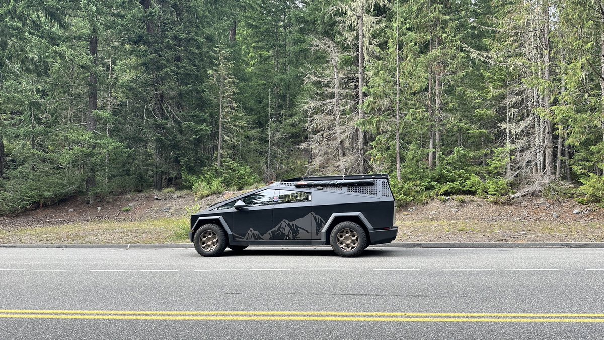 TesLatino's tweet image. It looks like tonight we camp around the Mt Rainier area, which I always enjoy going back to.