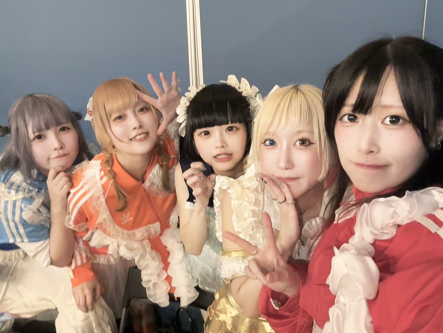 如月愛海 ルーズリーフ CD ぜんぶ君のせいだ。 ぜんぶ君のせいだ。「FlashBack NightMare」インタビュー｜傷も