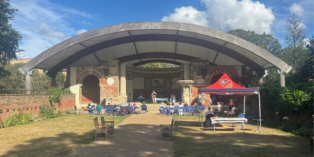 MPSGreenwich's tweet image. Mr Lawry, SE BCU Commander, spoke at Woolwich Garrison Church’s interfaith gathering, highlighting the vital role of faith & community leaders in unity and peace. Speakers from all major faiths joined, with sunshine blessing the day ☀️ #Interfaith #Greenwich #CommunityUnity