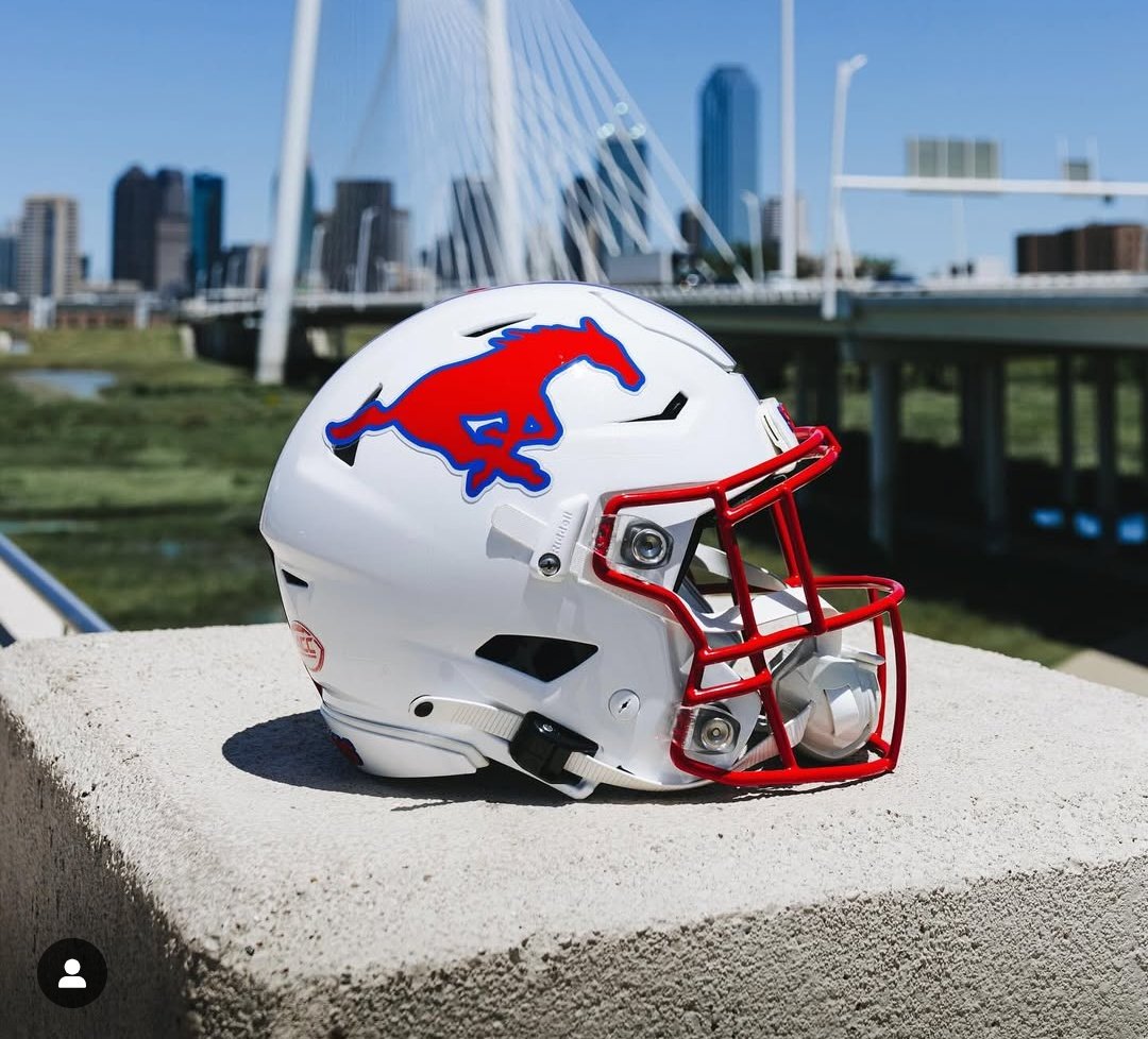 FB_Helmet_Guy's tweet image. Elite helmet. The red facemask version is SMU's best helmet in their history.