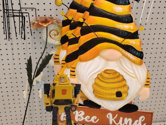 DannyPuppet's tweet image. Keep forgetting to post my Bumblebee -a-Day pics here (easier to do on Facebook)