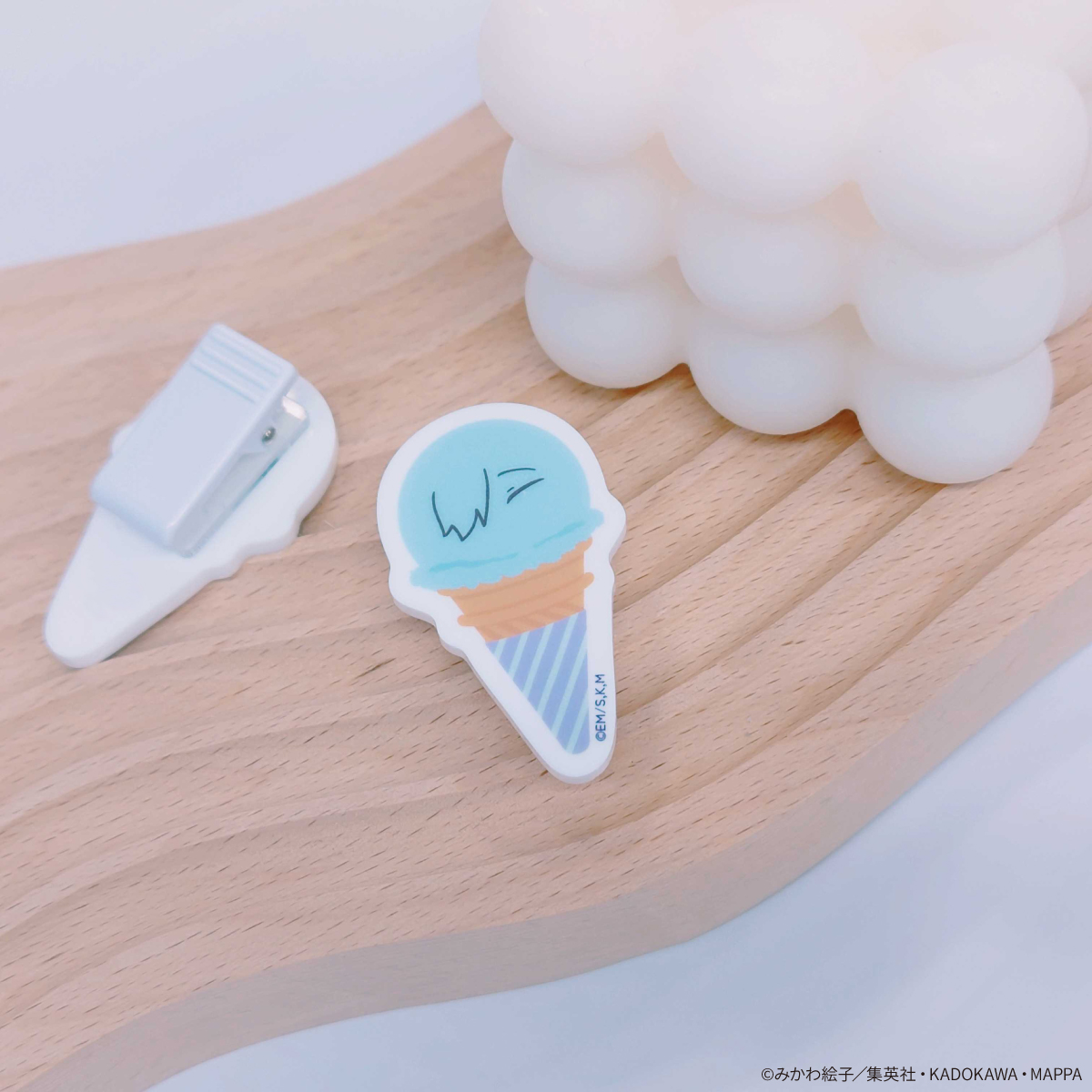 mixxgarden's tweet image. TVアニメ『忘却バッテリー』×mixx garden
🌞 Summer ICE CREAM Cafe🍧
〘グッズ紹介〙
✨アクリルクリップ✨
キャラそっくりのアイスがクリップに🎶
ぬいぐるみに持たせてもかわいい☺️
🔻コラボ詳細
mixxgarden.com/event/boukyaku…
🔻グッズ通販
eimo.jp/page/343
#忘却バッテリー #ミクガ