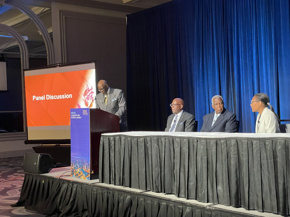 hillypaige2's tweet image. #NMA2025
Superb panel discussion at the @ABCardio1 and @NationalMedAssn session moderated by ABC president Dr Anthony Fletcher, @kewatson, @kcferdmd, and ABC board chair Dr Paul Underwood.