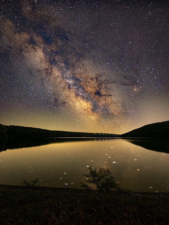 Milky Way Portrait! So much to contemplate on the big picture of things. 

<a href="/wxbywilliams/">Kevin Williams</a> <a href="/wnywxguy/">Josh Nichols</a> <a href="/JohnKucko/">John Kucko Digital</a> <a href="/EricSnitilWx/">Eric Snitil</a> <a href="/scotthetsko/">𝕊ℂ𝕆𝕋𝕋 ℍ𝔼𝕋𝕊𝕂𝕆</a> <a href="/WHEC_SPensgen/">Stacey Pensgen</a> <a href="/space/">Space</a> <a href="/SpaceScience_/">SpaceScience🌟</a> <a href="/AstronomyMag/">Astronomy Magazine</a> <a href="/spaceweather/">Space Weather</a> <a href="/earthskyscience/">EarthSky</a> <a href="/educationweek/">Education Week</a>