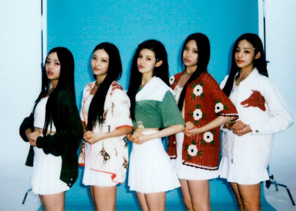 lovablDea's tweet image. 온 맘 다해 사랑해
#뉴진스와_걷는_세번째_여름
#NewJeans_3rd_Anniversary
#Happy3rdNewJeansDay