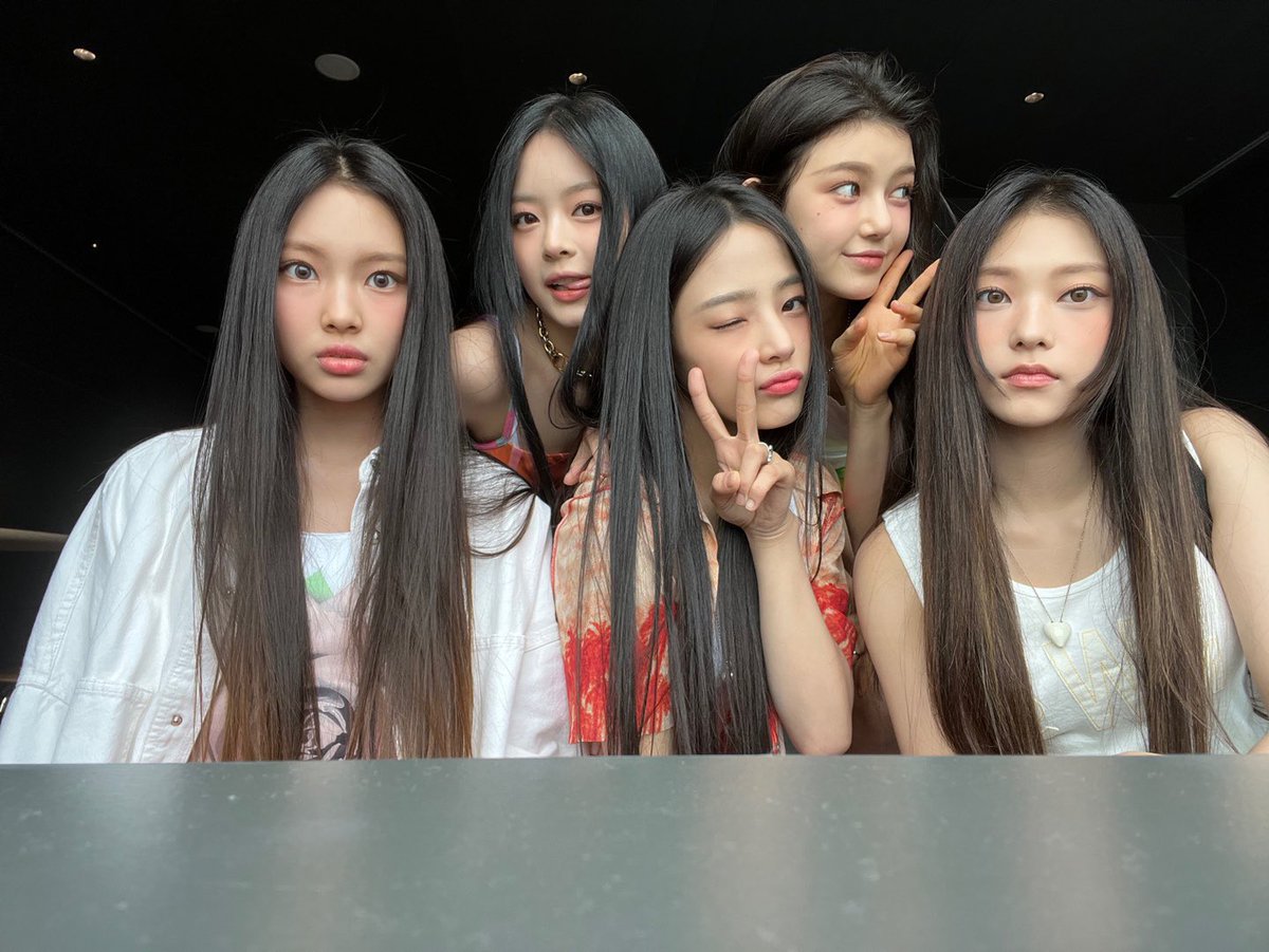 lovablDea's tweet image. 온 맘 다해 사랑해
#뉴진스와_걷는_세번째_여름
#NewJeans_3rd_Anniversary
#Happy3rdNewJeansDay