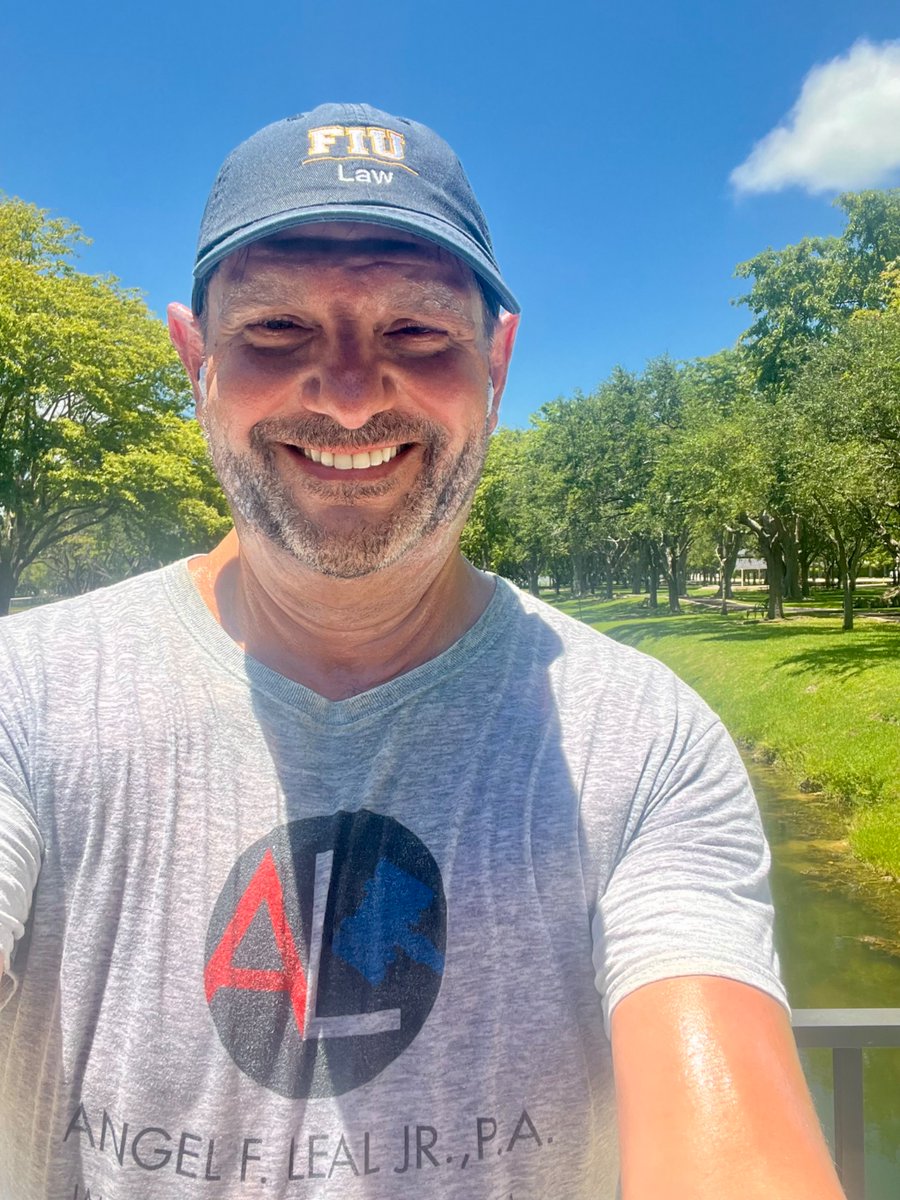 JusticiaLealtv's tweet image. I just finished a 5K! "Ahora no es el momento de pensar en lo que no tienes. Piensa en lo que puedes hacer con lo que hay". - Ernest Hemingway