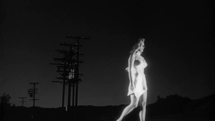 filesmargot's tweet image. rumored: margot robbie will star in tim burton’s remake of ‘ATTACK OF THE 50 FOOT WOMAN’.