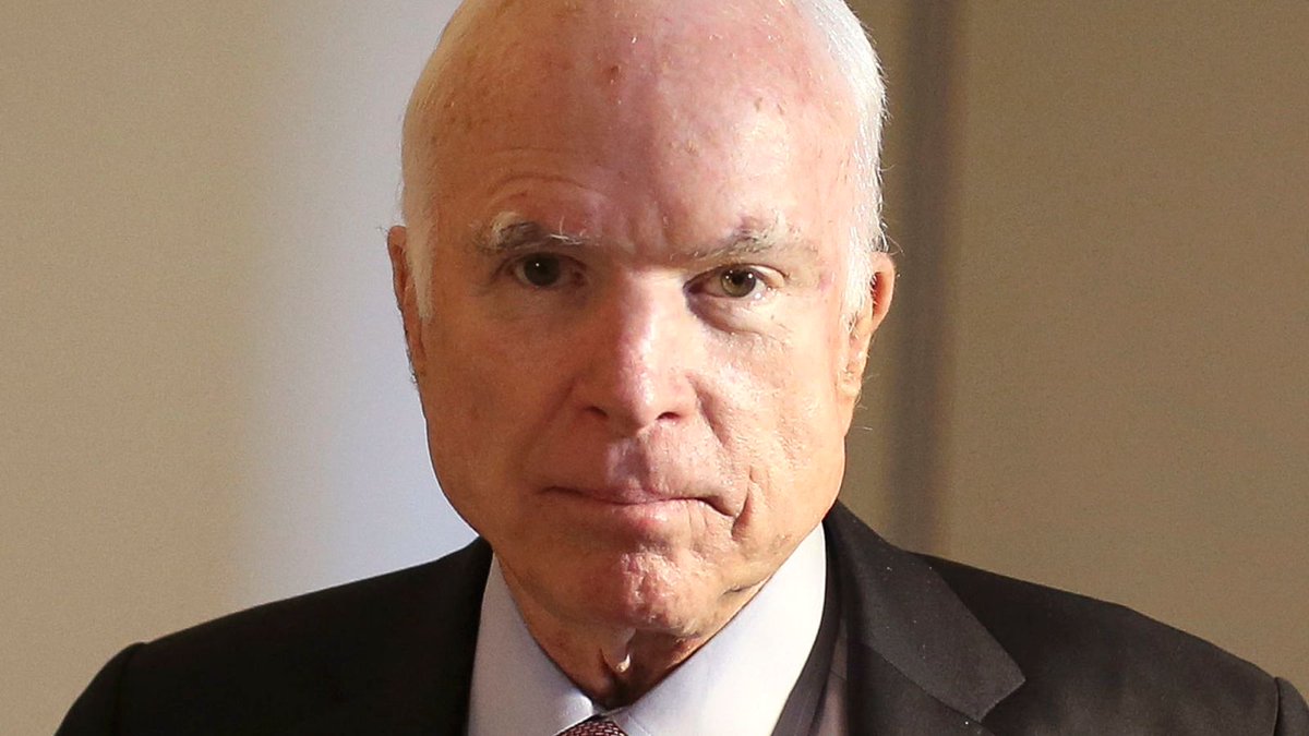 LangmanVince's tweet image. Never forget that Crooked Hillary Clinton picked the perfect useful idiot in the Republican Senate to give the phony Steele dossier to because she knew he'd fall for it hook line and sinker.
Boy, was she right about John McCain