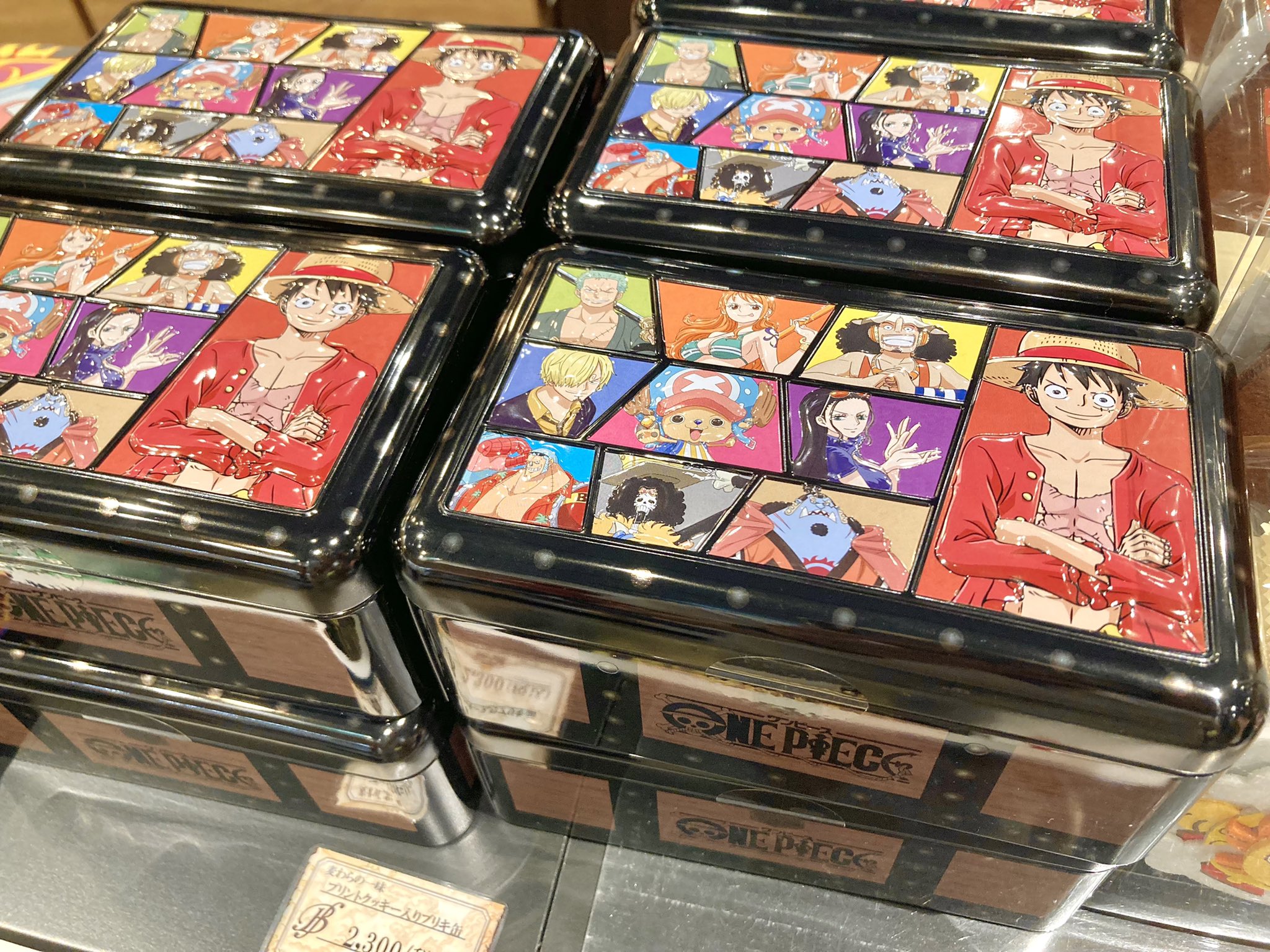 ONE PIECE 麦わらストア 熊本店 オープン 記念プレート ワンピース ONE PIECE 麦わらストア熊本店】オープン記念ビジュアルと商品