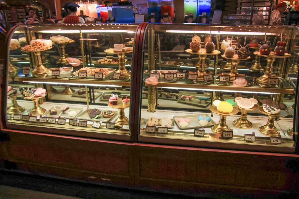 bioreconstruct's tweet image. Very attractive display cases for goodies available in Big Top Treats at Storybook Circus.