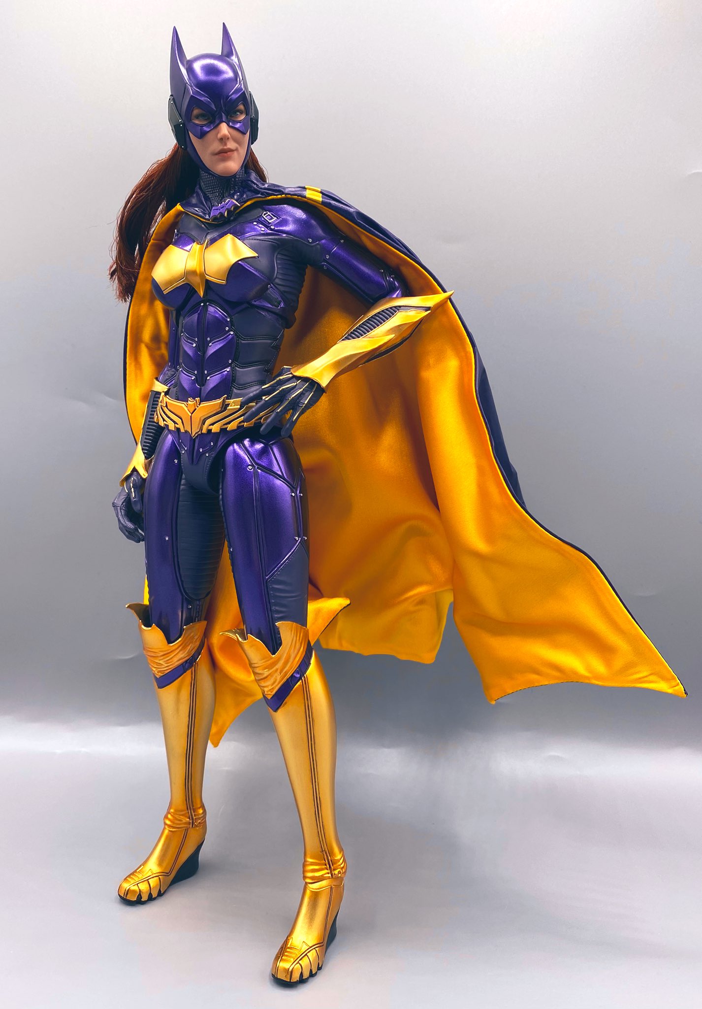 ホットトイズ　バットガール（パープル＆ゴールド版）新品未開封品 ホットトイズ バットマン アーカム・ナイト バットガール（パープル