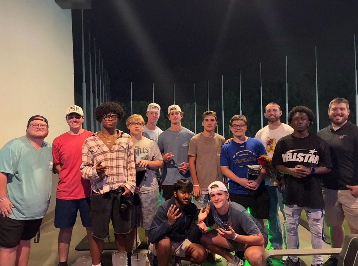 Tonight our senior class celebrated the start of their senior season by going to Top Golf ⛳️. We are just over 2 weeks away from our opening season scrimmage against Augusta Prep 🏈.